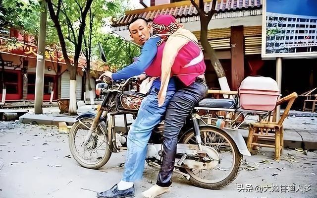 四川3名学生骑1辆摩托致1死？假