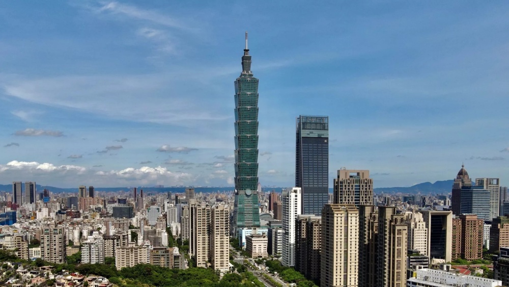 马英九：高昂军费对台湾是沉重负担